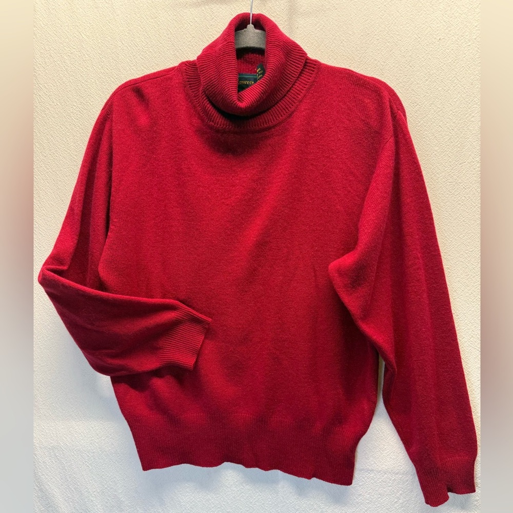 VTG Cashmere Red Glenover Turtle Neck Sweater “Softness You Can See” Luxury Med